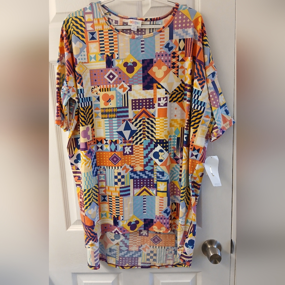 LuLaRoe Disney Irma Top – Small World Geometric – Size Large – NWT